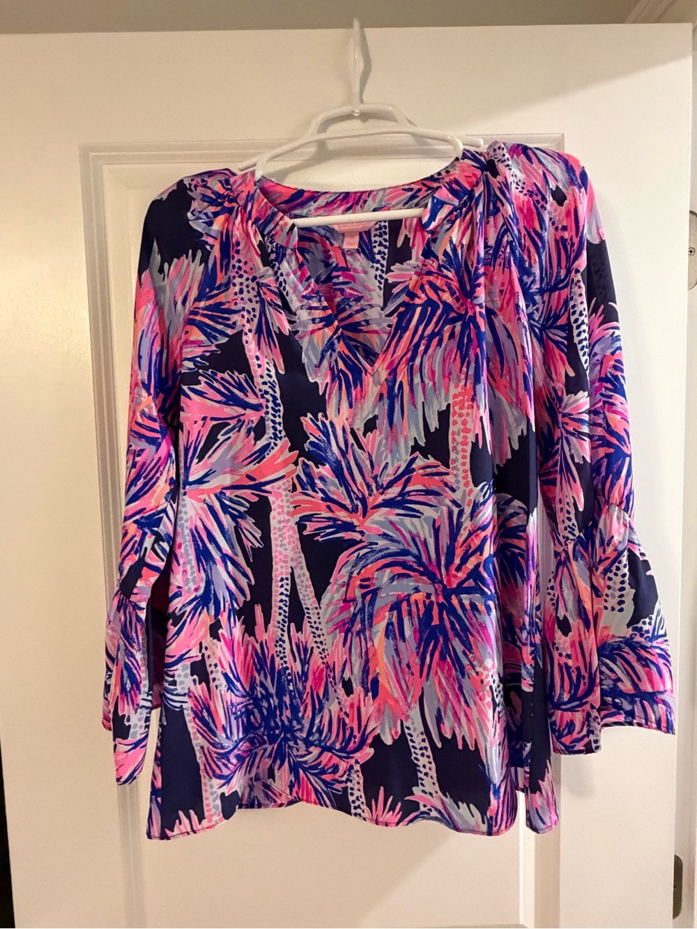 Lilly Pulitzer blouse size XS. EUC